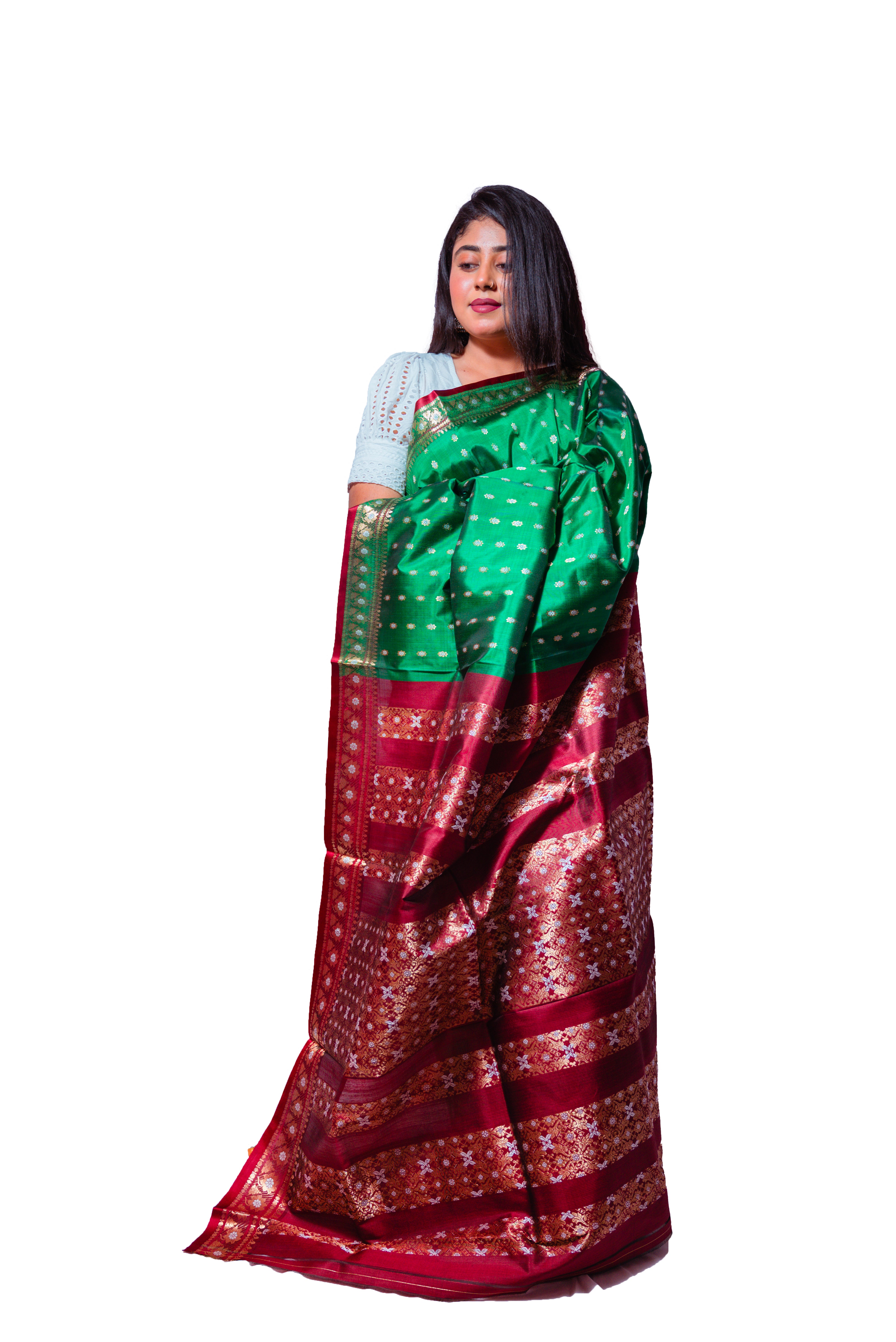 Traditional Green Garad Silk Saree with Maroon Zari Pallu & Intricate Weaves